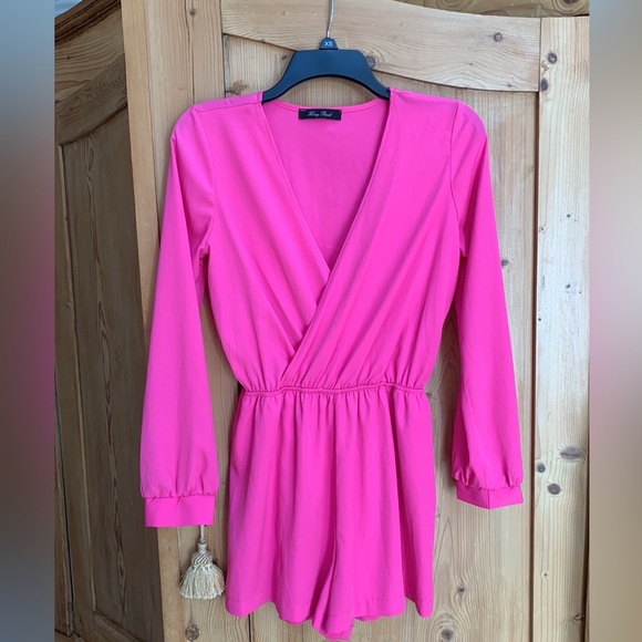 Honey Punch 💕 Neon Hot Pink Romper Shorts Jumper Jumpsuit Playsuit Barbie 🌸 - Picture 13 of 13